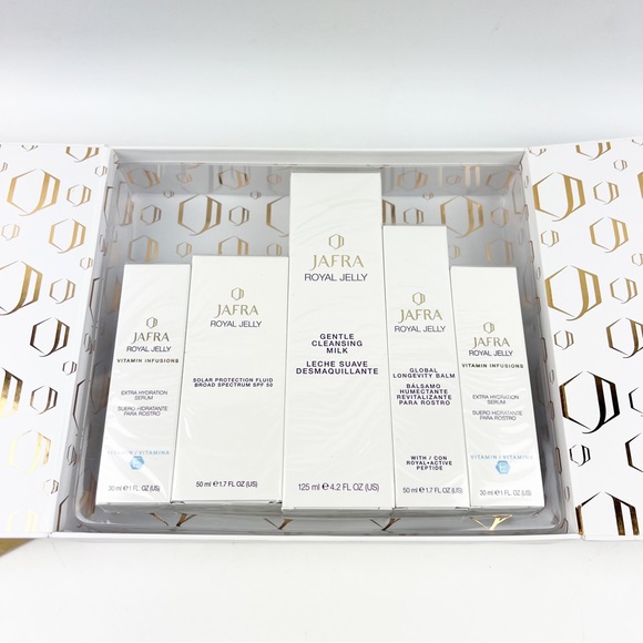 NEW Jafra Royal Jelly 5 Piece Set Serum Balm Cleansing Milk